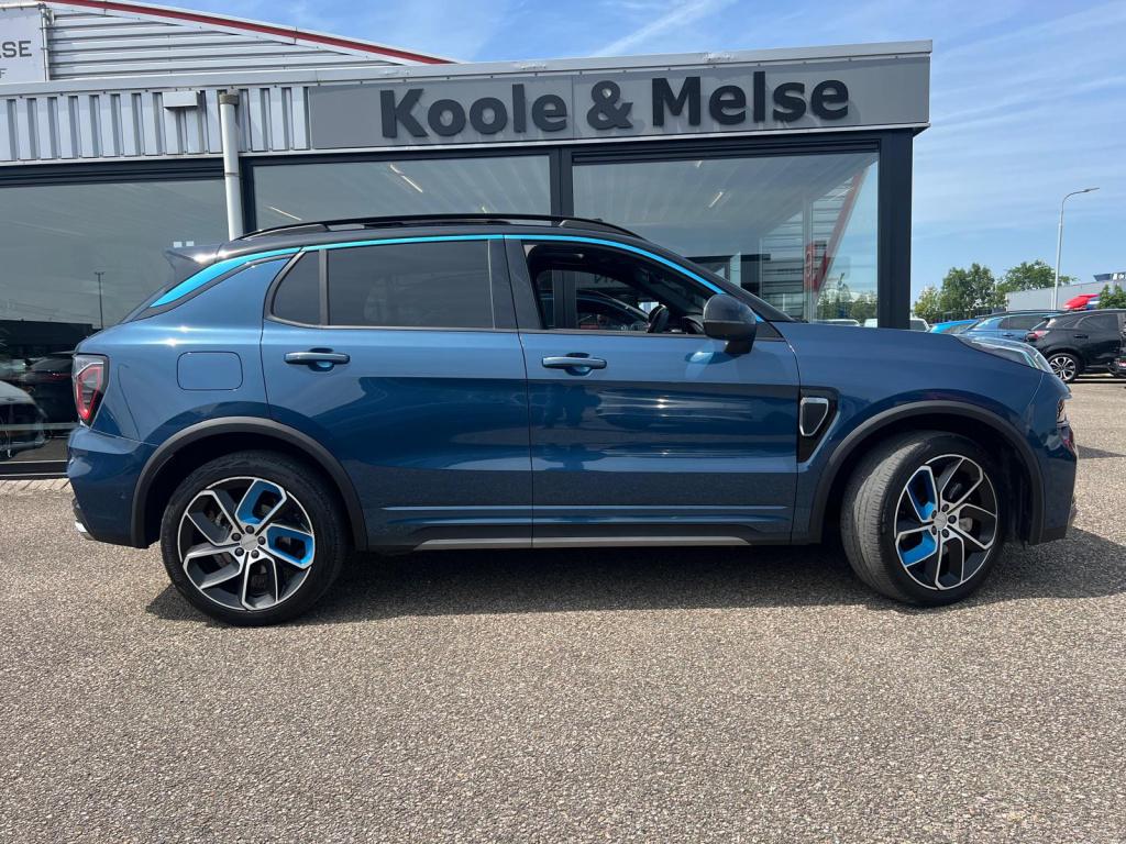 Lynk & Co 01 1.5 261pk panodak , adaptive cc , carplay , 360gr camera