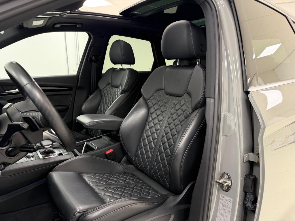 Audi Q5 55 tfsi e quattro competition | quantumgrau | panoramadak | massage