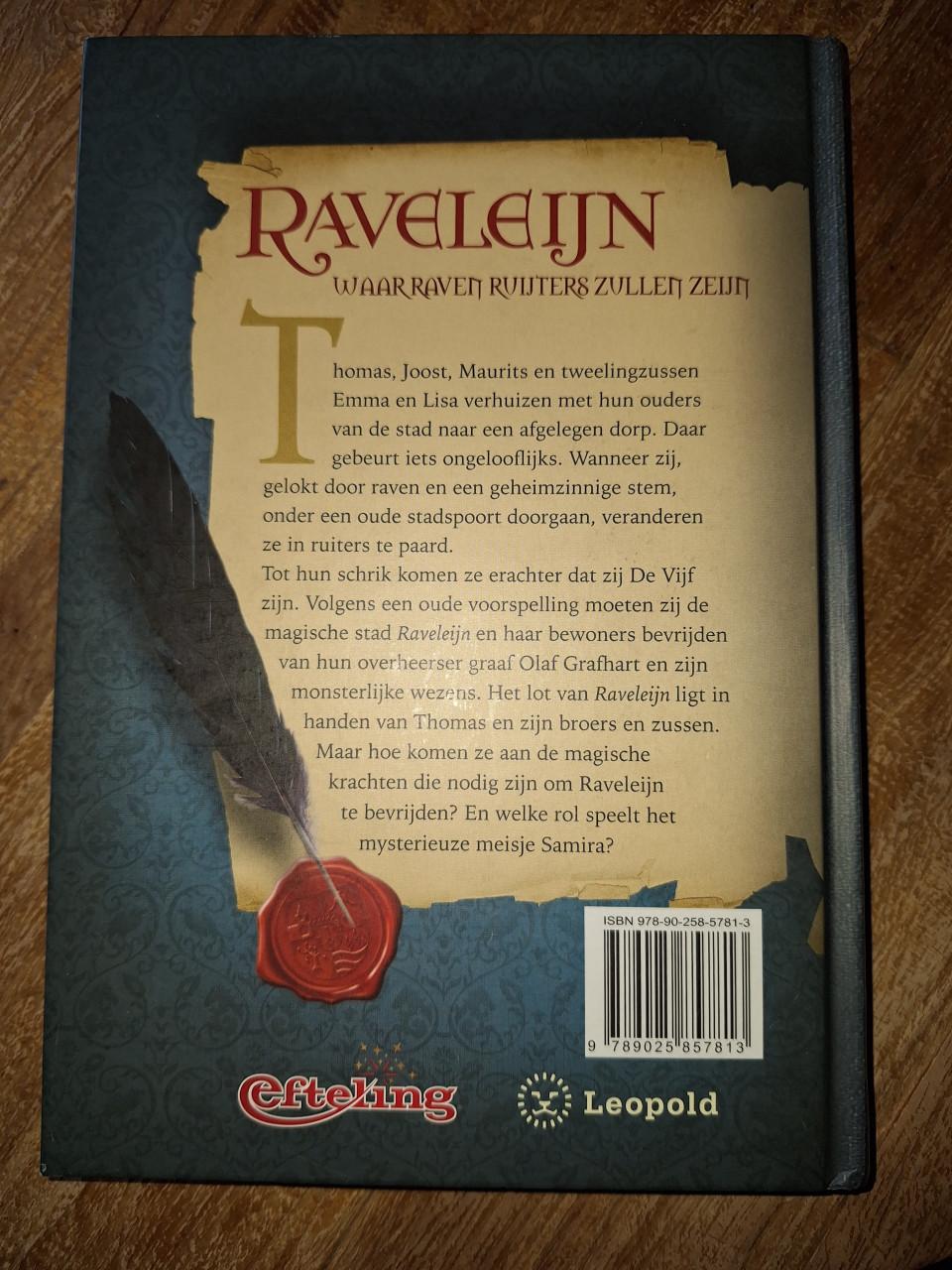 Set Eftelingboeken (6x) + stoffen polsbandjes