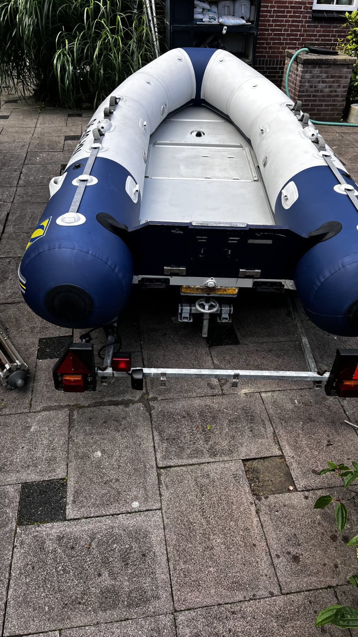 Zodiac 340 met 15pk motor
