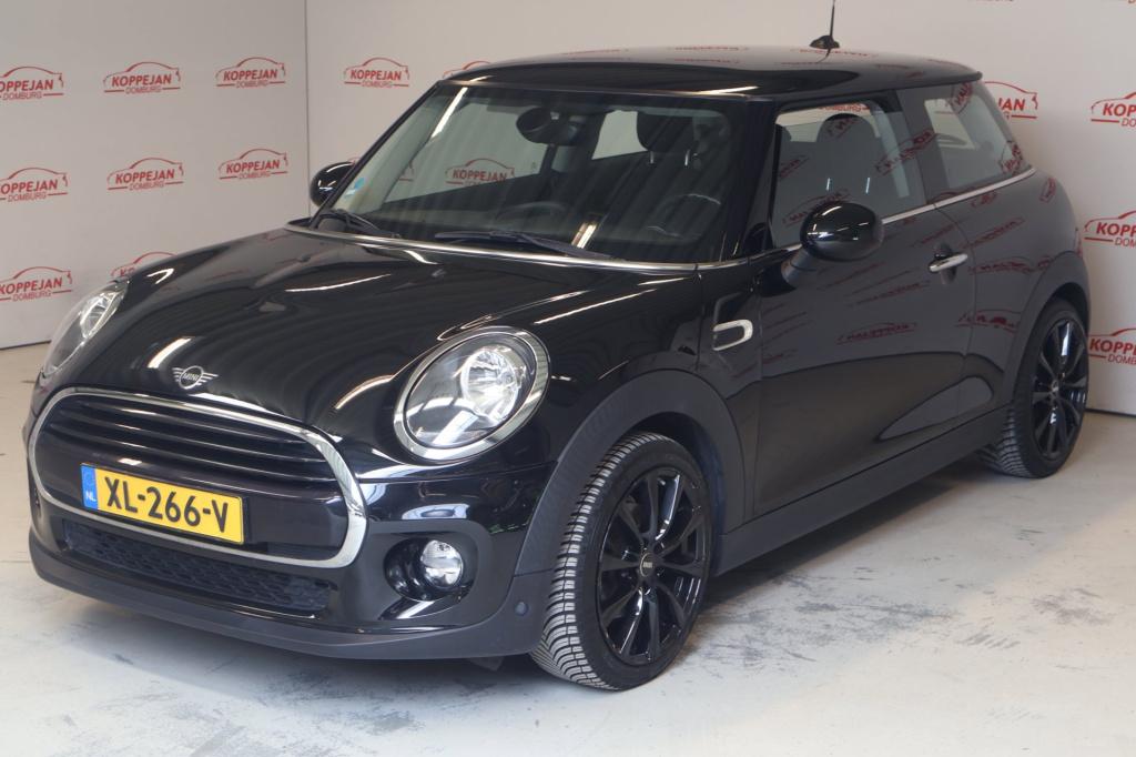 Mini 3-deurs 1.5 cooper nl auto, apple carplay, airco, lm wielen,