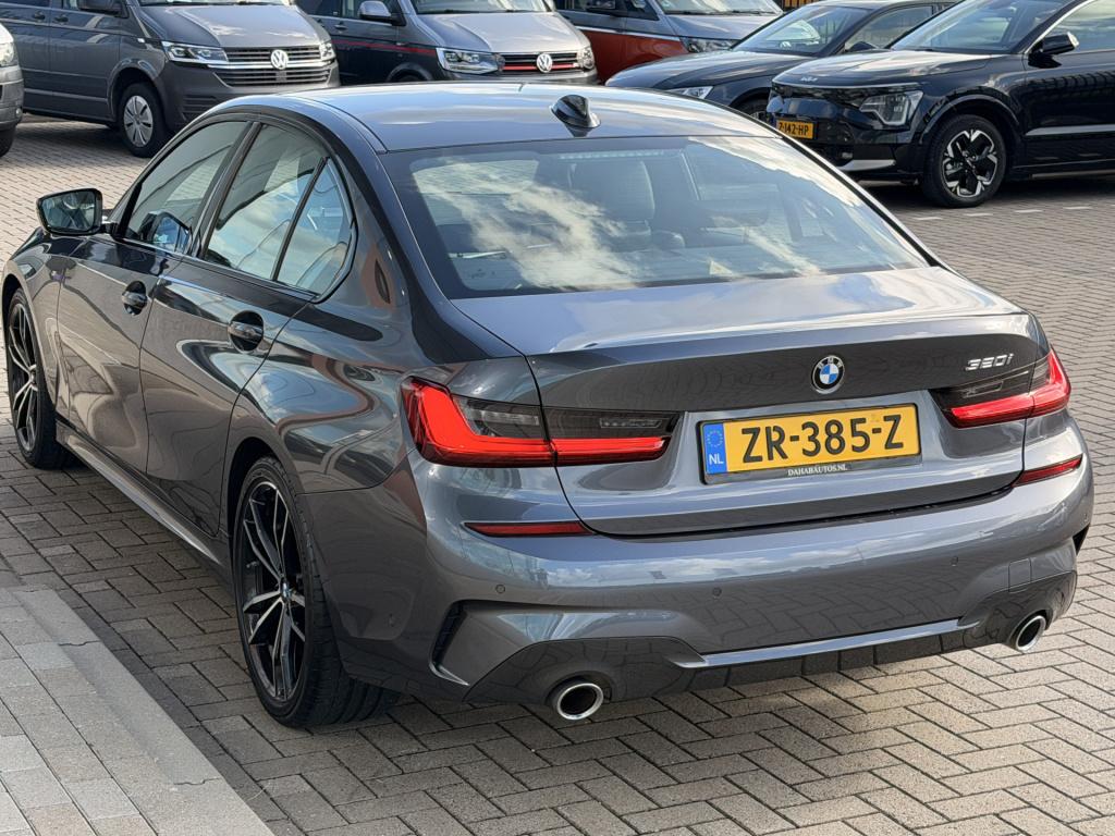 BMW 3-serie 320i m-sport | cruise | m zetels | apple carplay | navi | sfeer