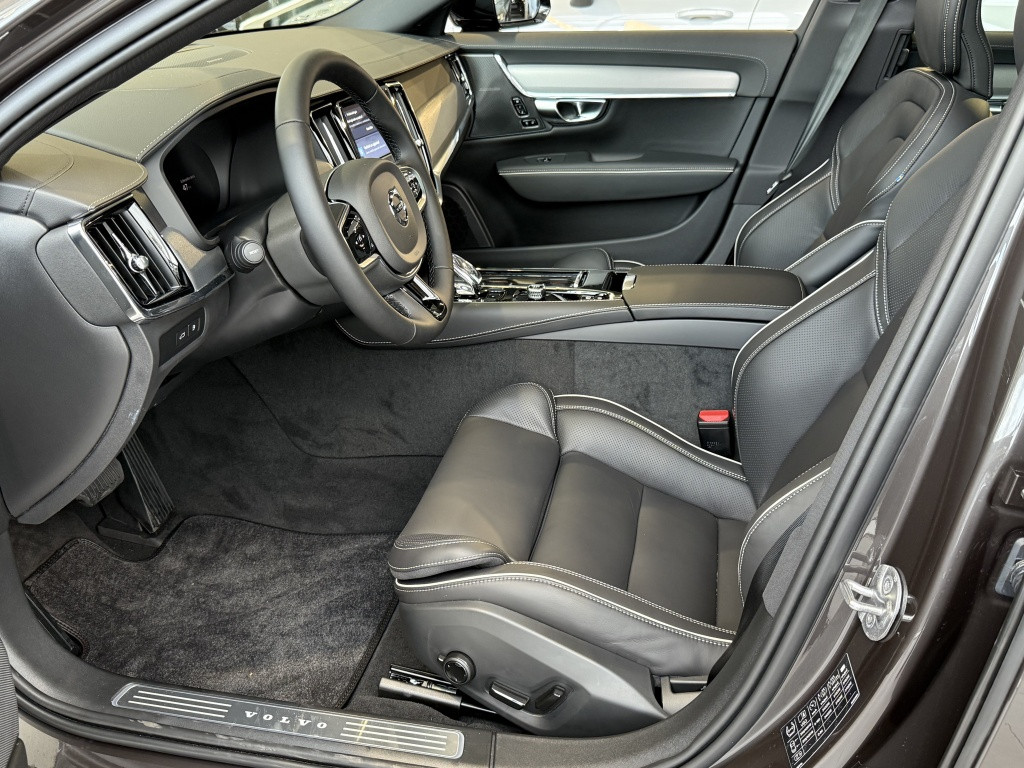 Volvo V90 t6 awd gt ultra dark actie nieuwprijs €82.635,-