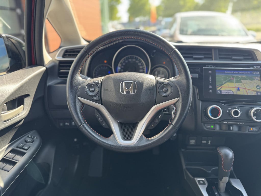 Honda Jazz 1.5 i-vtec dynamic automaat | navigatie | trekhaak | camera | st