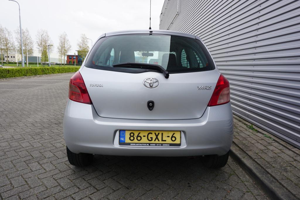 Toyota Yaris 1.3 vvti sol airco / elektr. ramen / nap