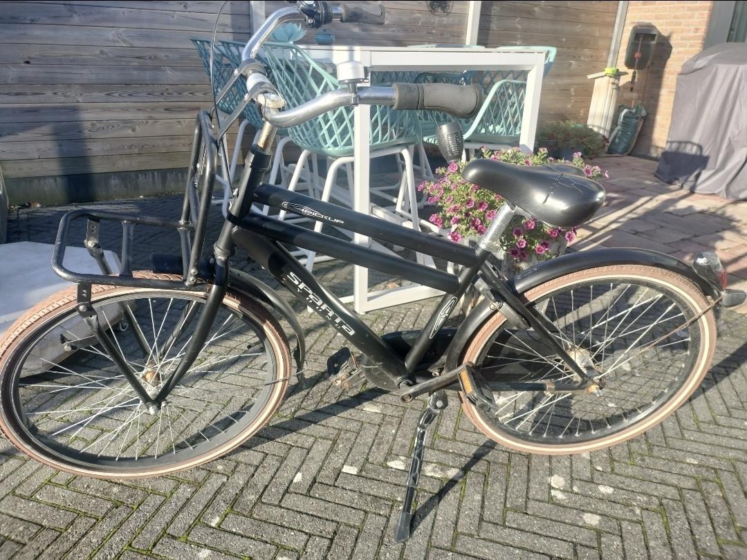 Jongens fiets. Cortina U4 transport