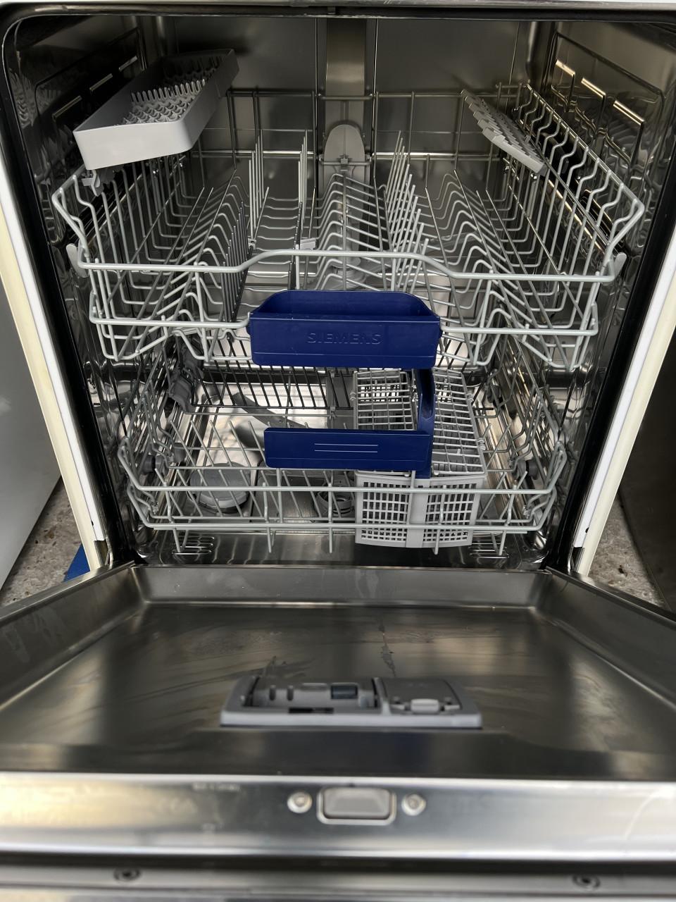 Kort gebruikte SIEMENS AAA Volledig Geintegreerde Inbouw Vaatwasser