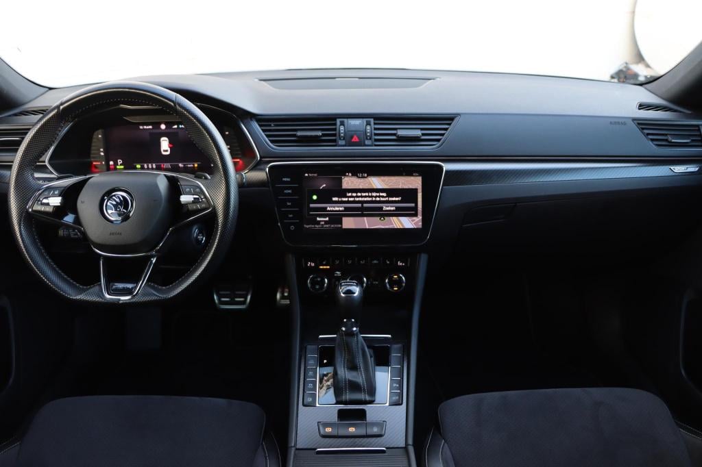 Skoda Superb combi 1.4 tsi iv sportline business 218pk dsg6