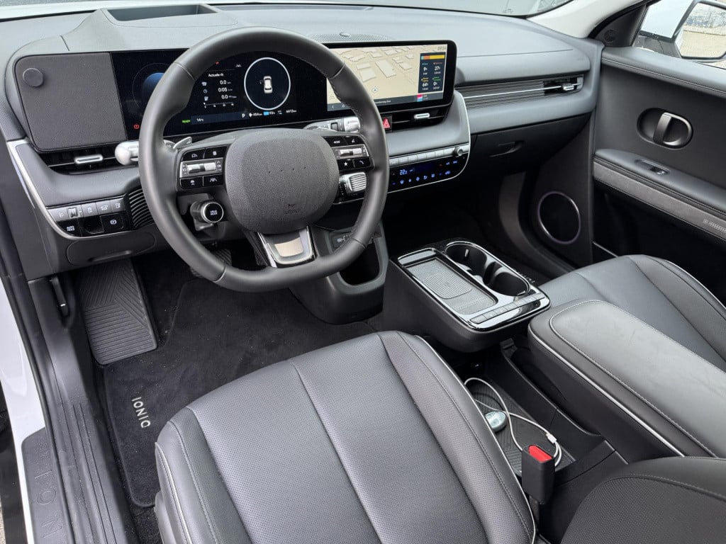 Hyundai Ioniq 5 connect+ 84 kwh 20'' velgen + afneembare trekhaak!