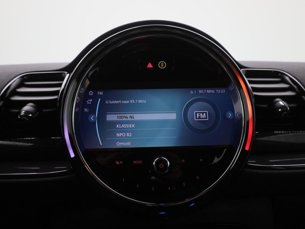 Mini Clubman 1.5 cooper business edition | automaat | navigatie | apple car