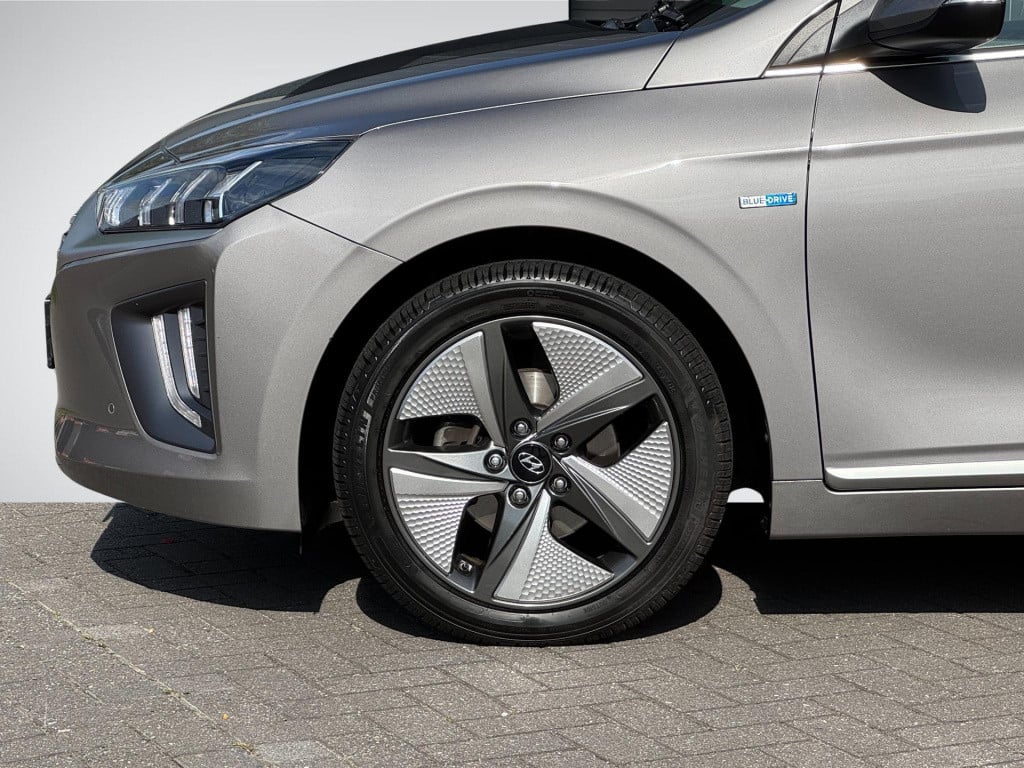 Hyundai Ioniq 1.6 gdi comfort - plus | navigatie | camera | apple carplay/a