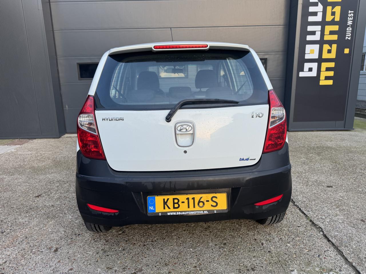 Hyundai i10 1.0 Bluedrive Pure 51KW 5DRS 2011Wit Apk Nap