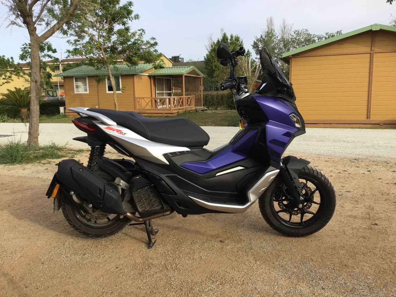 Aprilia SR 200 GT motorscooter