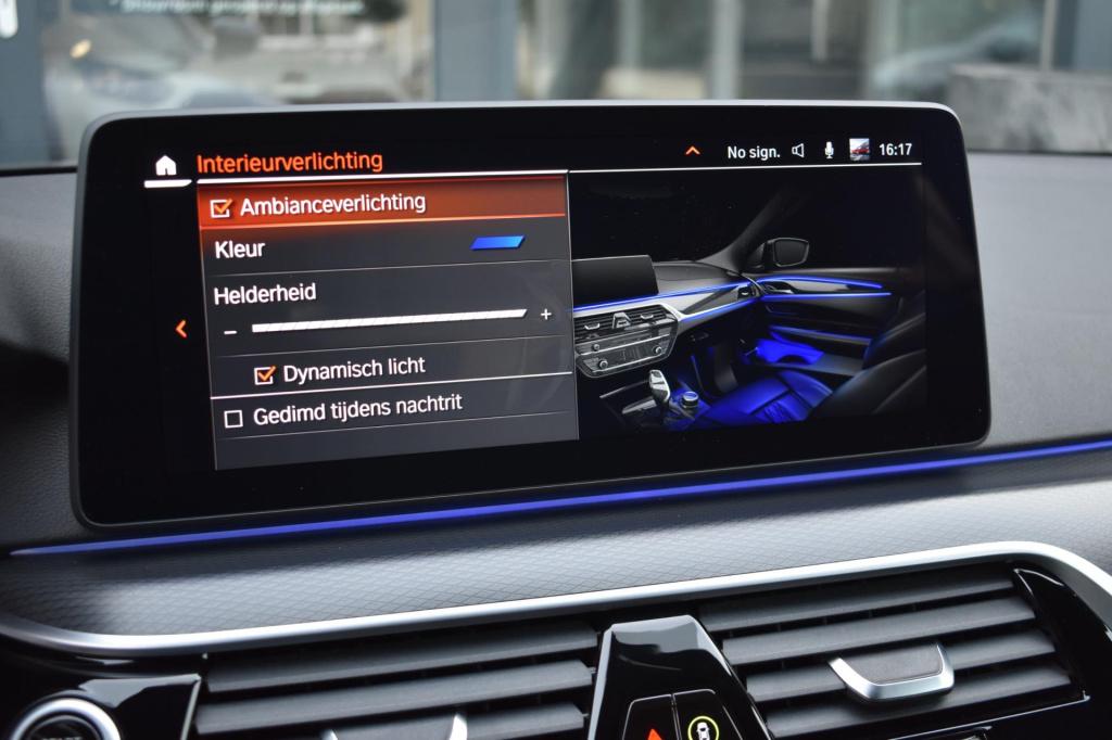 BMW 5 Serie touring 520i m-sport | laserlight | nap | dealer onderhouden | 