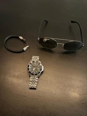 Emporio Armani zonnebril, Buddha to Buddha armband, horloge