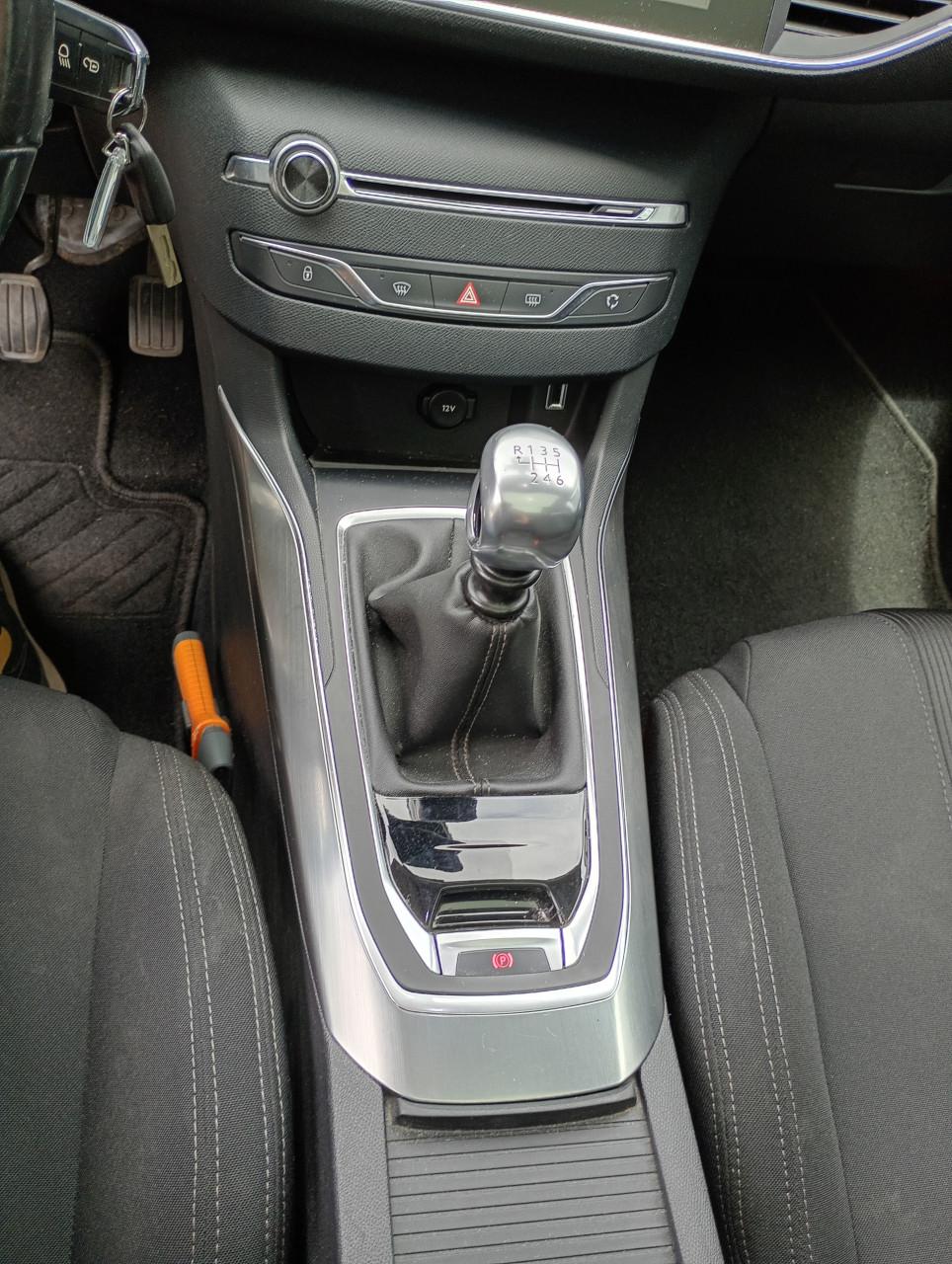 Peugeot 308 1..2