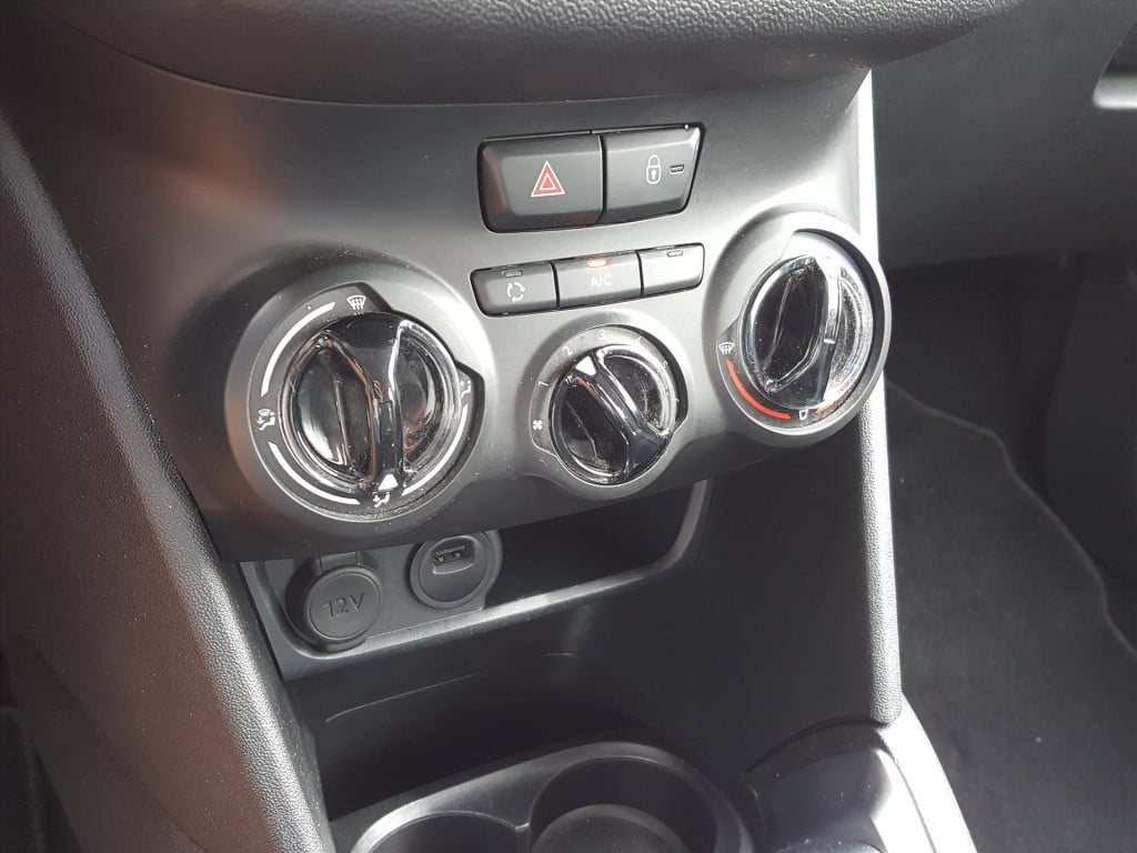 Peugeot 208 1.2 puretech 82pk active navigatie | apple carplay & android | 