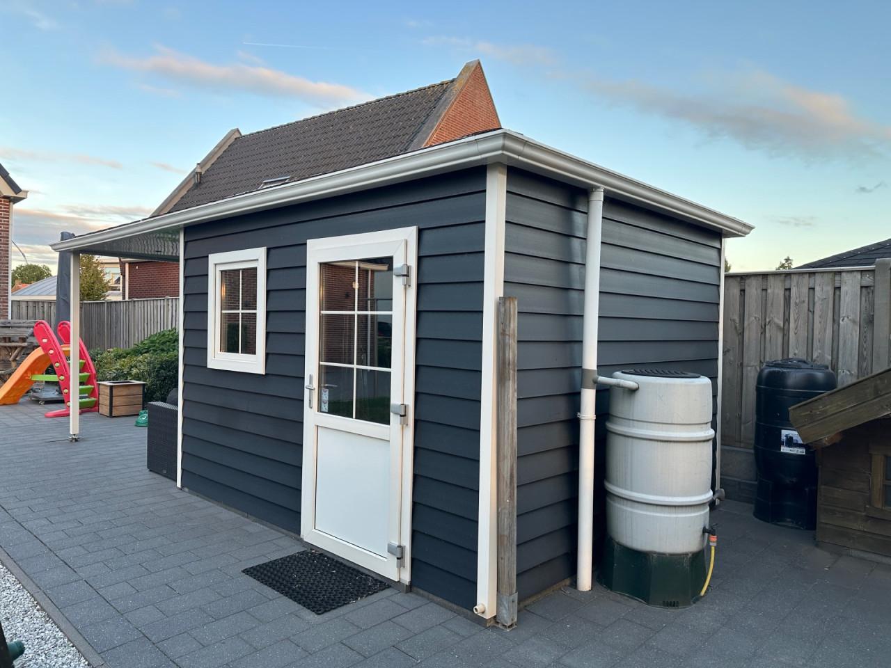 Romahaus tuinhuis / schuurtje met veranda (model Siena).