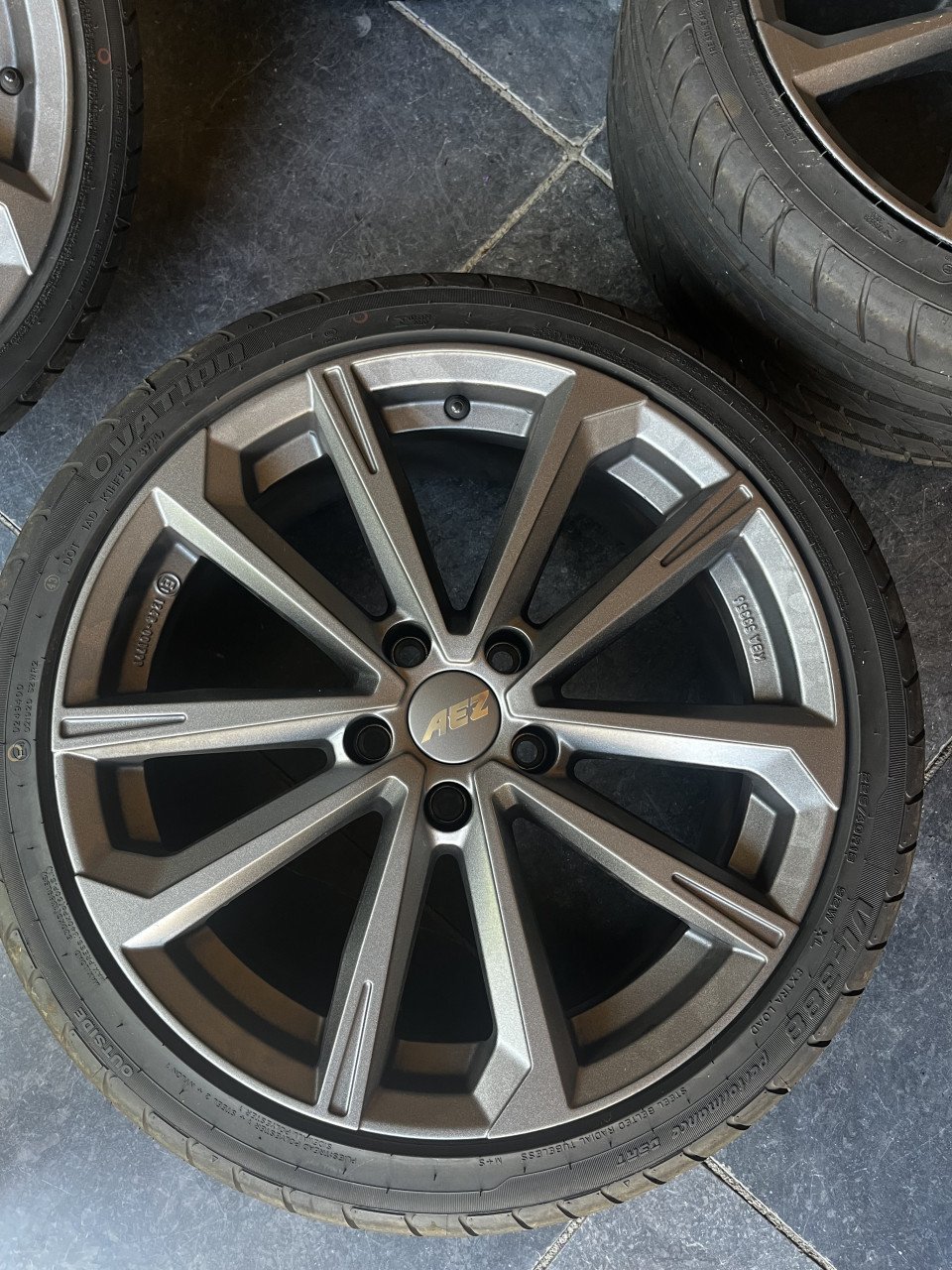 AEZ Aruba 5x112 r18