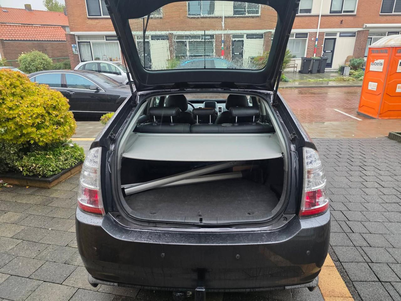 Tekoop zeer mooie Toyota Prius 1.5 Business Edition Automaat