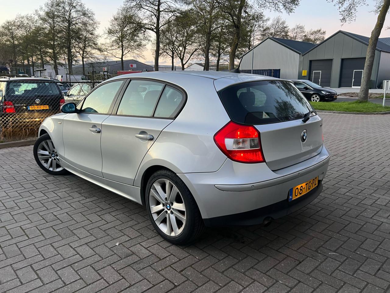 BMW 1-serie 118i High Executive 164.443km