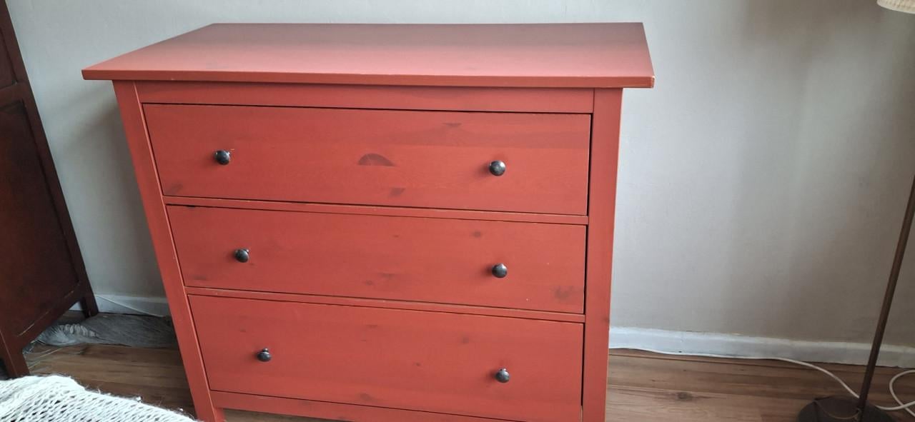 Ikea Laden kast kleur rood