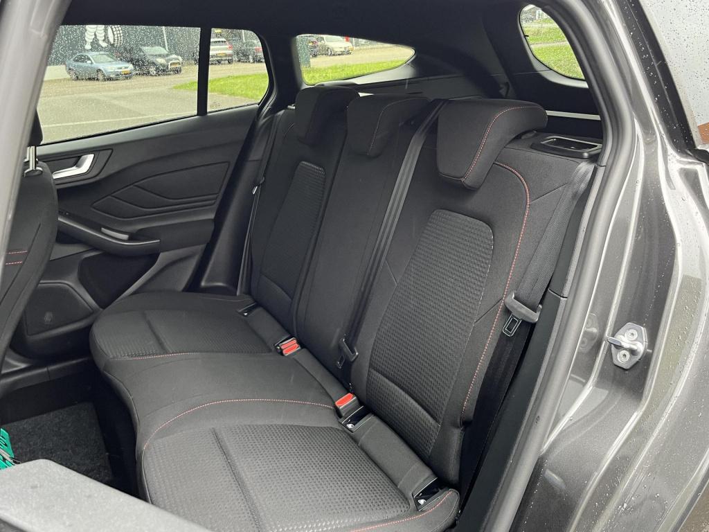 Ford Focus wagon st-line | automaat | climate control | cruise control | wi