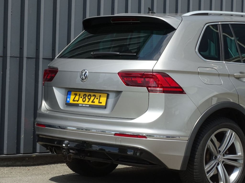 Volkswagen Tiguan 1.4 tsi act highline business r
