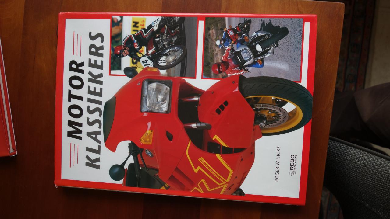 MOTORFIETSBOEKEN