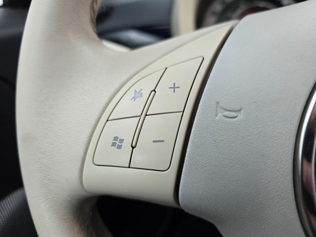 Fiat 500 1.2 lounge | pano | airco | lm velgen | 4-cilinder! | luxe uitvoer
