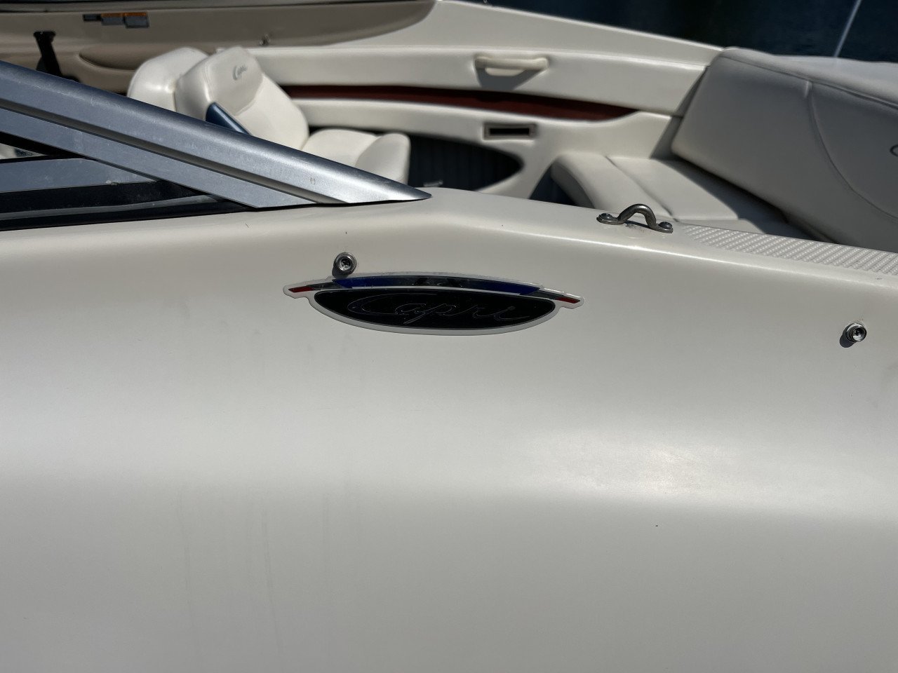 Bayliner Capri 235LX V8 5lit 220pk incl nieuwe trailer (2021)