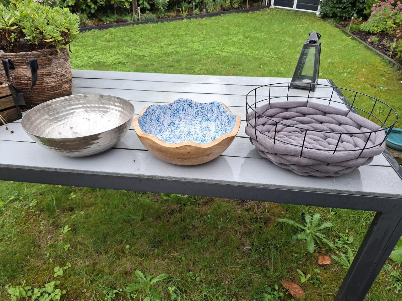 3 grote schalen