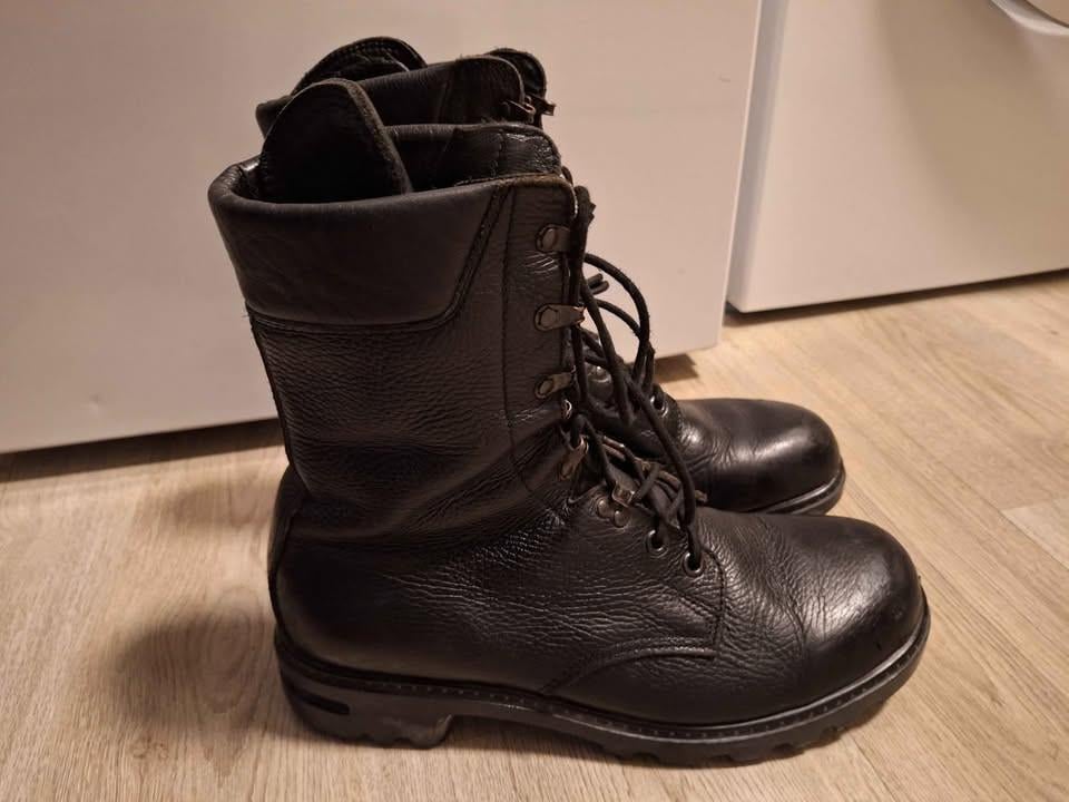 Legerkisten maat M310 is maat 48