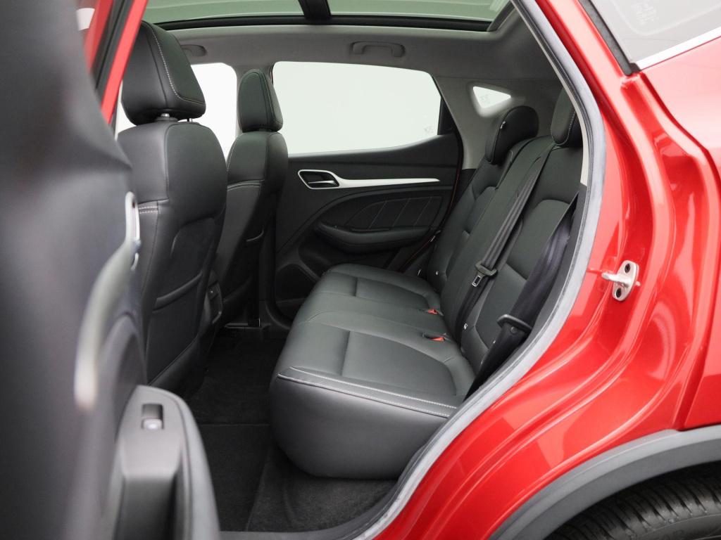 MG Zs Ev luxury 45 kwh | panoramadak | leder | apple carplay - android auto