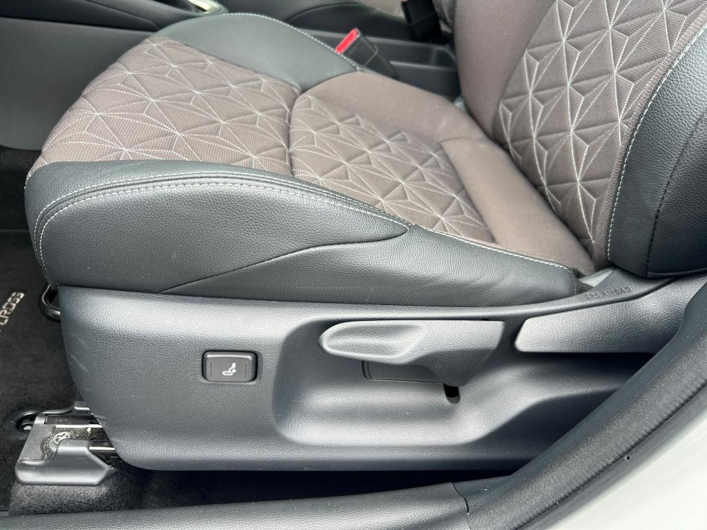 Toyota Yaris Cross 1.5 hybrid executive | 360 camera | elec. klep | stuurve