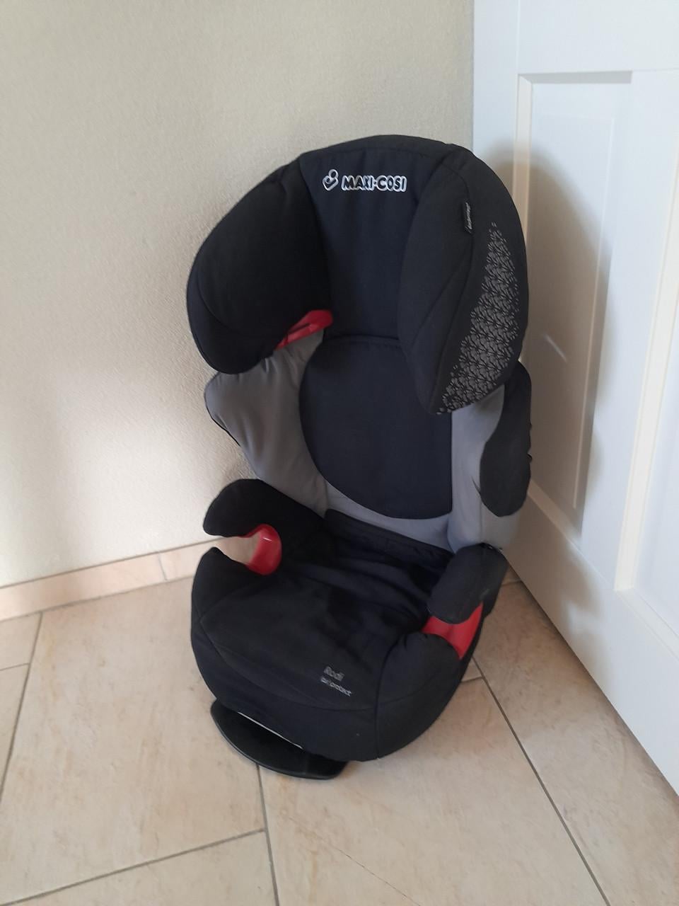 Maxi cosi Rodi (in goede nette staat) 15 / 36 kg