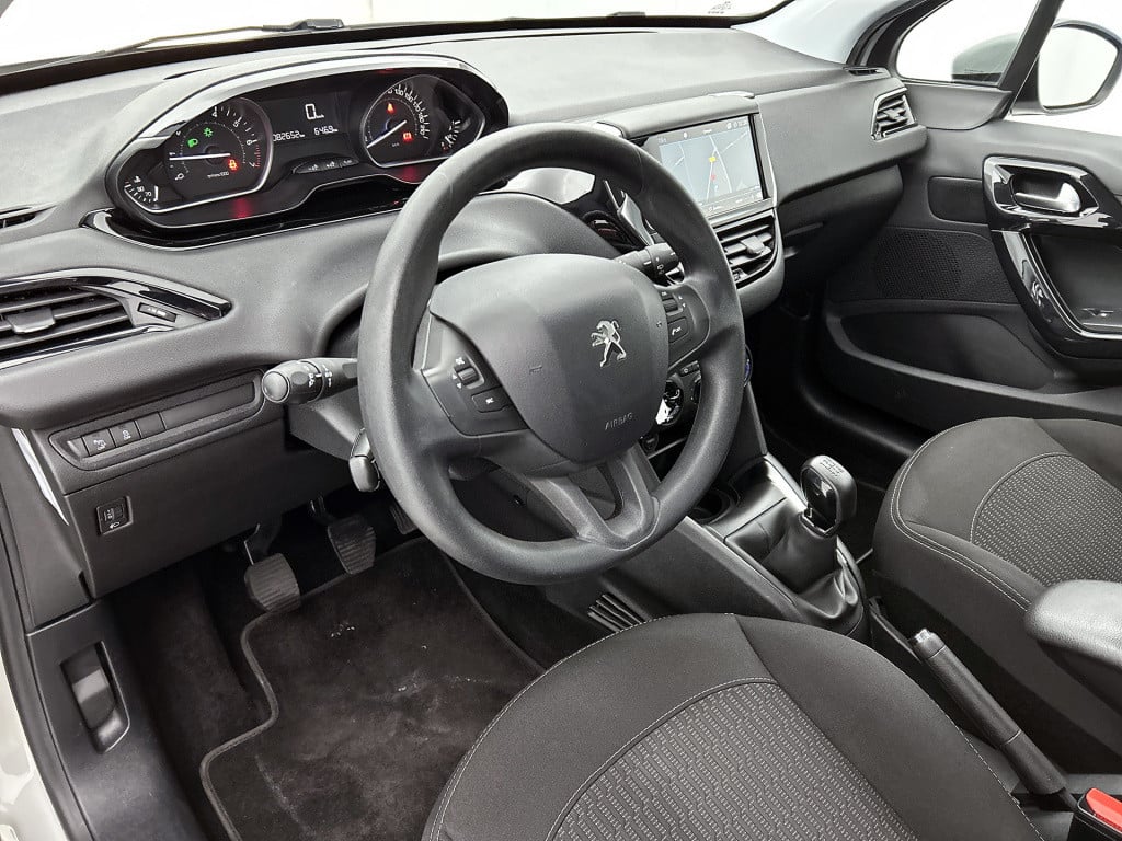 Peugeot 208 1.2 puretech blue lion | rijklaar |