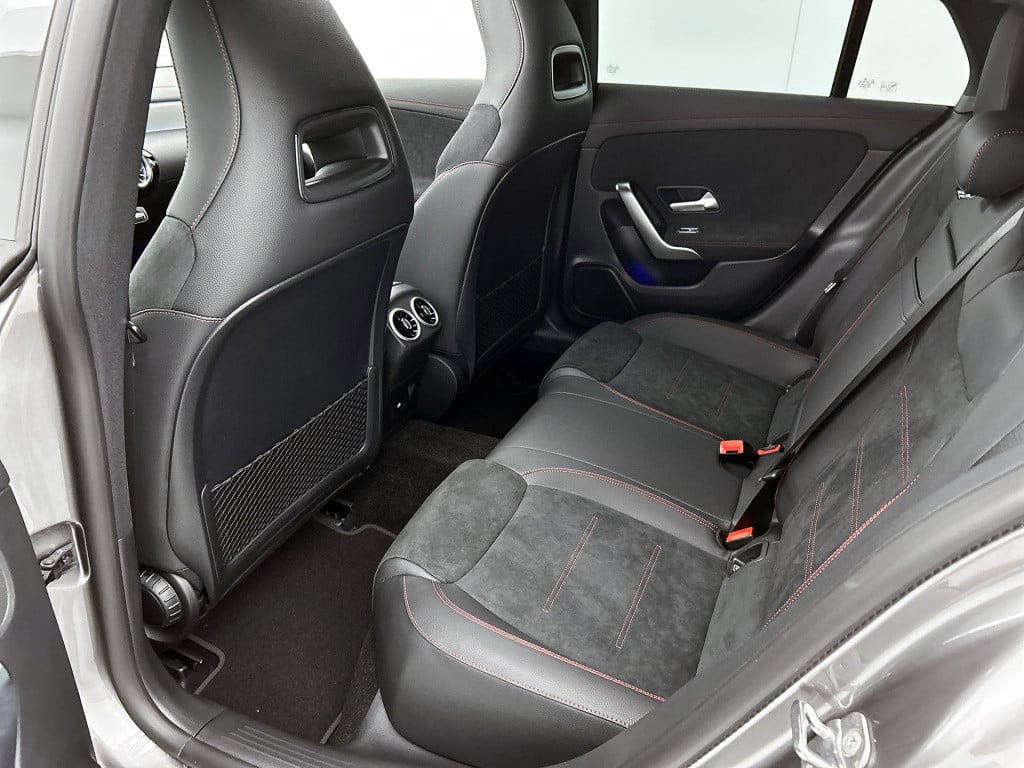 Mercedes-Benz Cla shooting brake 250 e business solution amg | trekhaak | n