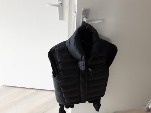 Nieuwe  bodywarmer mt XS