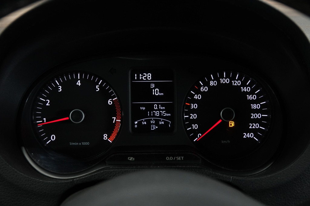 Volkswagen Polo 1.2-12v comfortline | cruise | pdc | airco |