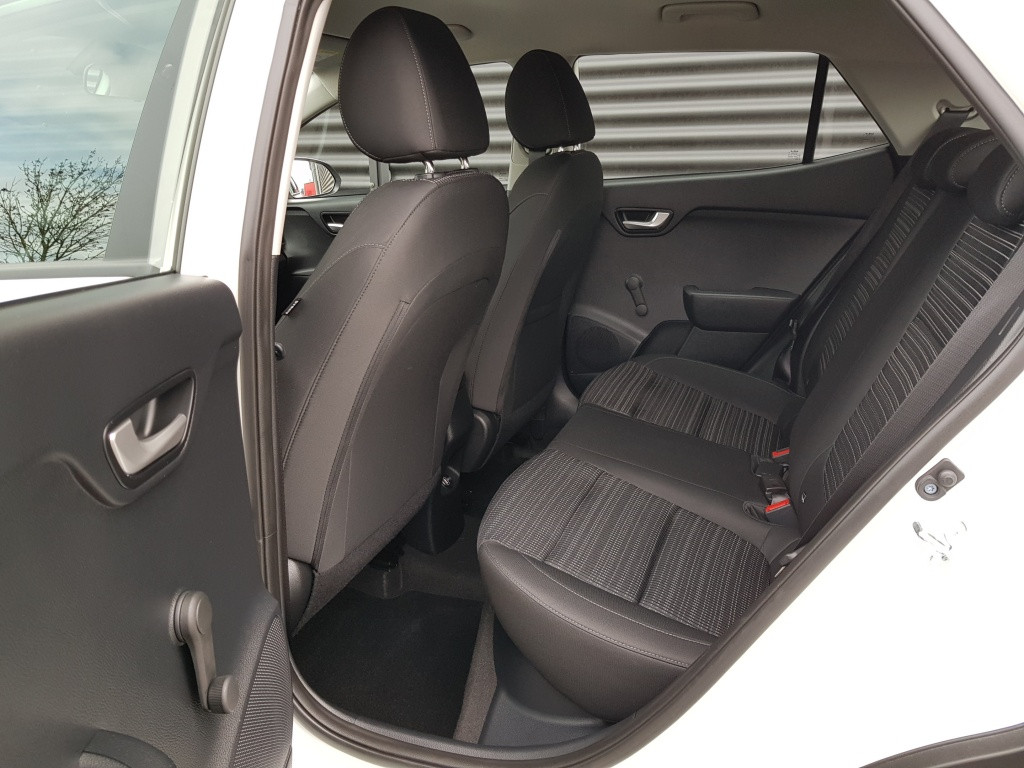 Kia Stonic mhev dynamicline 100pk