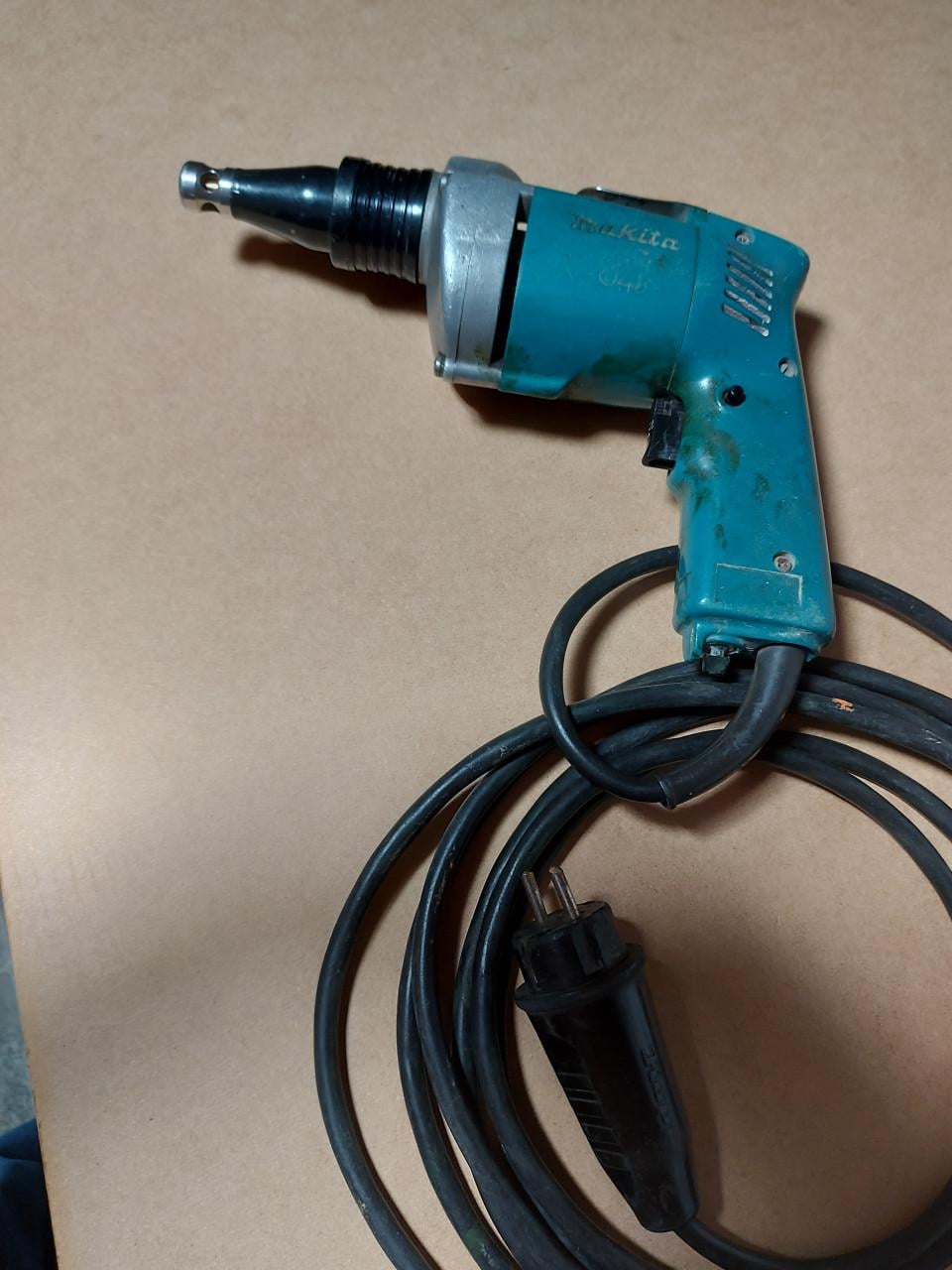Schroef machine