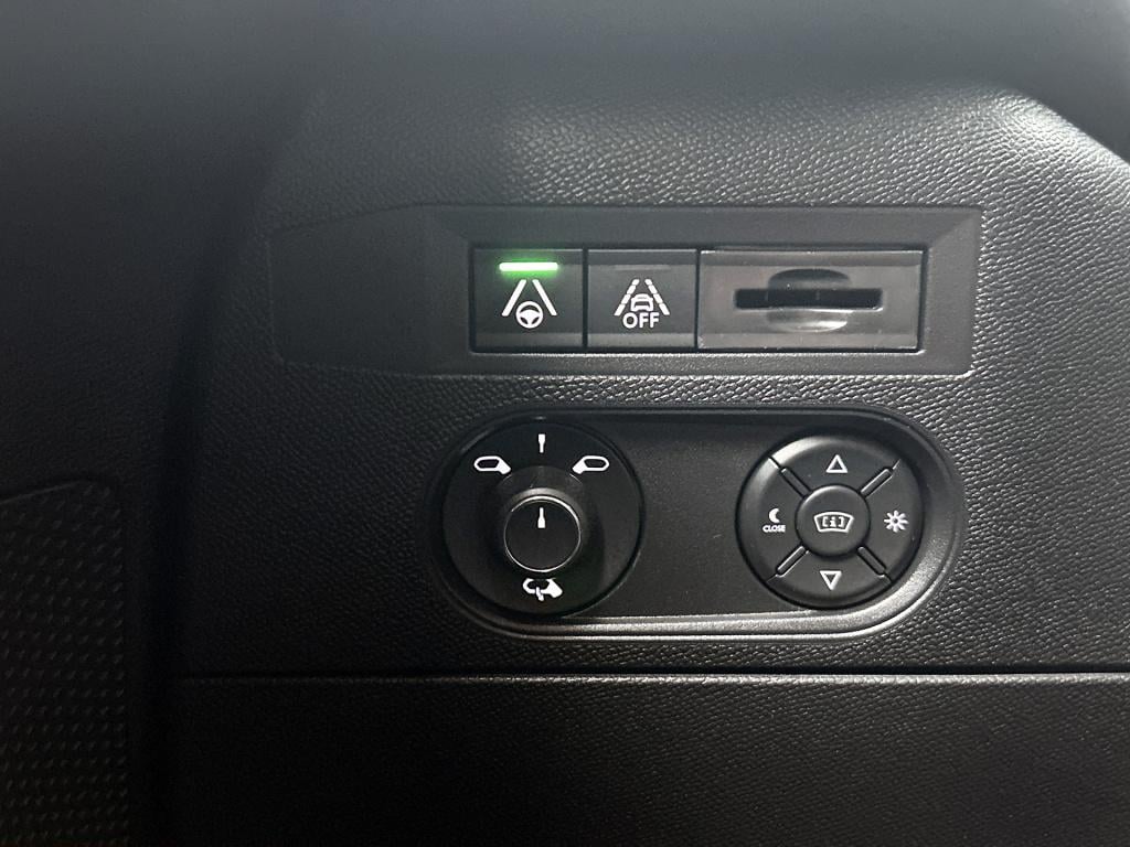 Ds Ds 3 crossback 155 pk automaat grand chic | rijklaar | stoelverwarming |