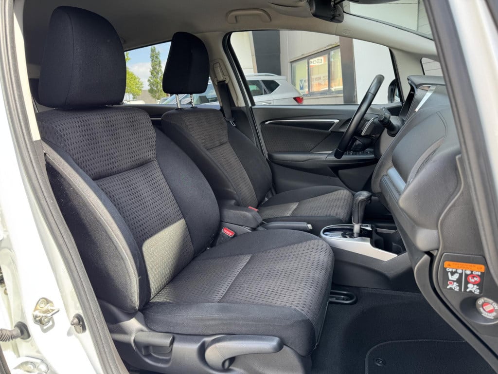 Honda Jazz 1.3 i-vtec elegance automaat | navigatie | camera | stoelverwarm