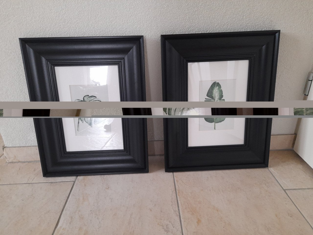 2 Leuke schilderijtjes   ( z.g.a.n.)  45,5 x 36 ,5