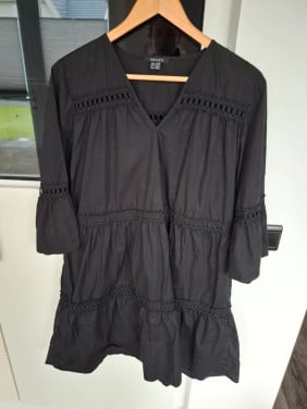 Zwarte zomerjurk maat M