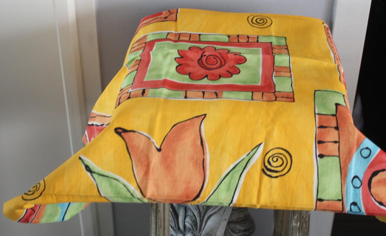 Lap stof met bloemen kleurrijk