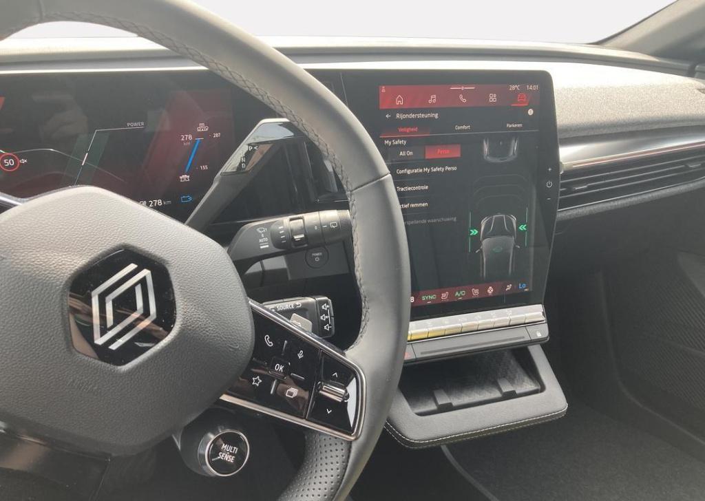 Renault Megane E-tech comfort range techno 60 kwh - demo / pack winter tech