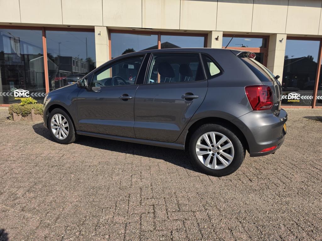 Volkswagen Polo 1.2 tsi comfortline connected series | airco | stuurbekr | 