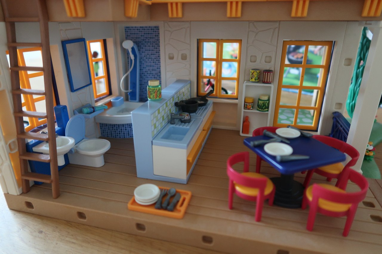 Playmobil "Het Vakantiehuis"  4857 compleet in doos + boekje €25,00